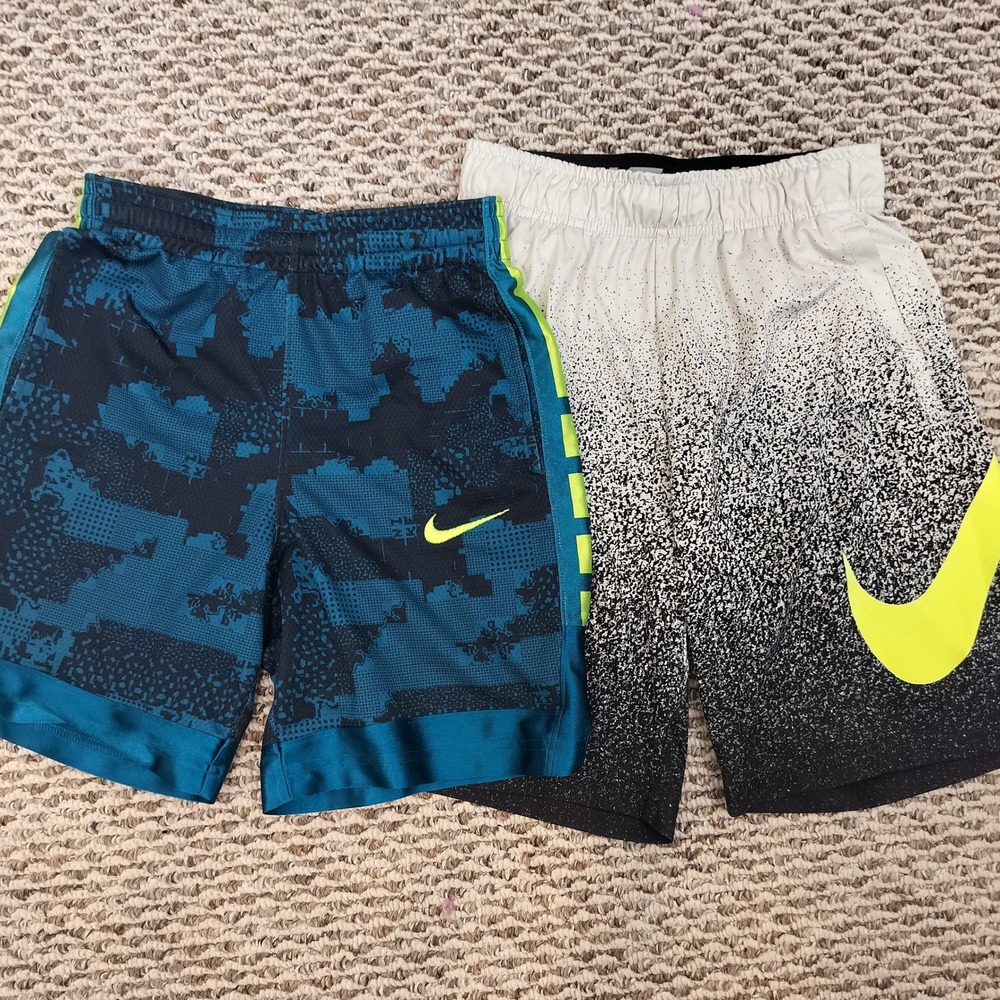 Nike Athletic Shorts 2 Pair Medium Boys Dri-Fit Pockets Drawstring Waist